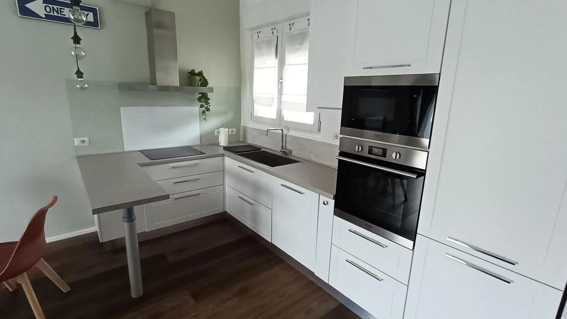 Isola Verde 2 Bedrooms Apartment Florence Italy
